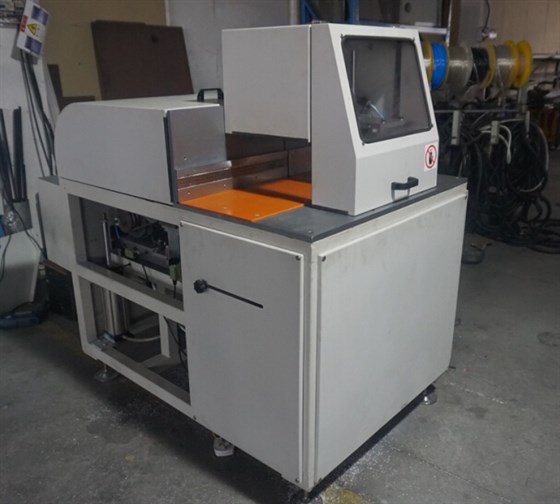 半自動切鋁機 半自動切鋁機