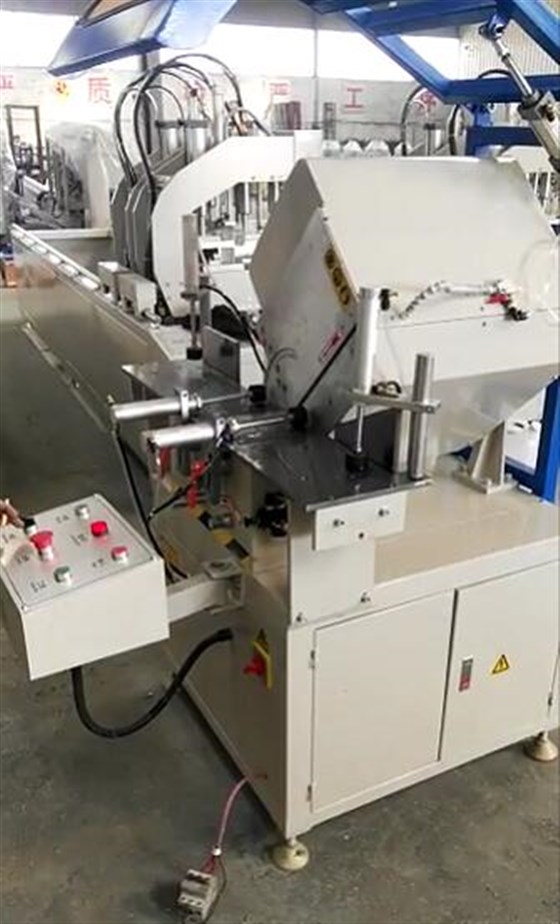 多功能切鋁機 多功能切鋁機