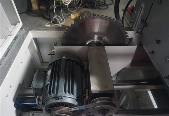 鋁合金切割機(jī) 鋁合金切割機(jī)