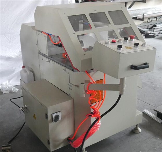 鋁型材切割機-45&deg;及90&deg;切割